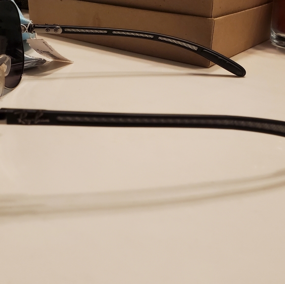 RAY BAN Grey Polarized Reflective Lenses - Picture 9 of 14